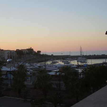 Casa Vacanze Laura Isola delle Femmine Esterno foto