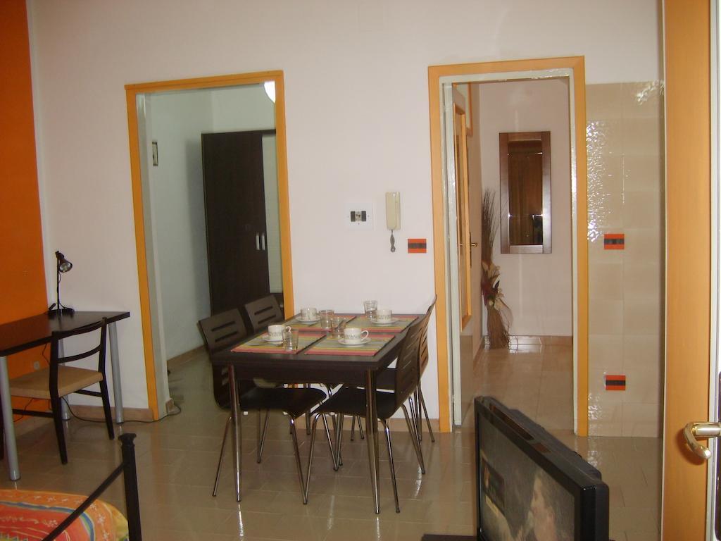 Casa Vacanze Laura Isola delle Femmine Esterno foto
