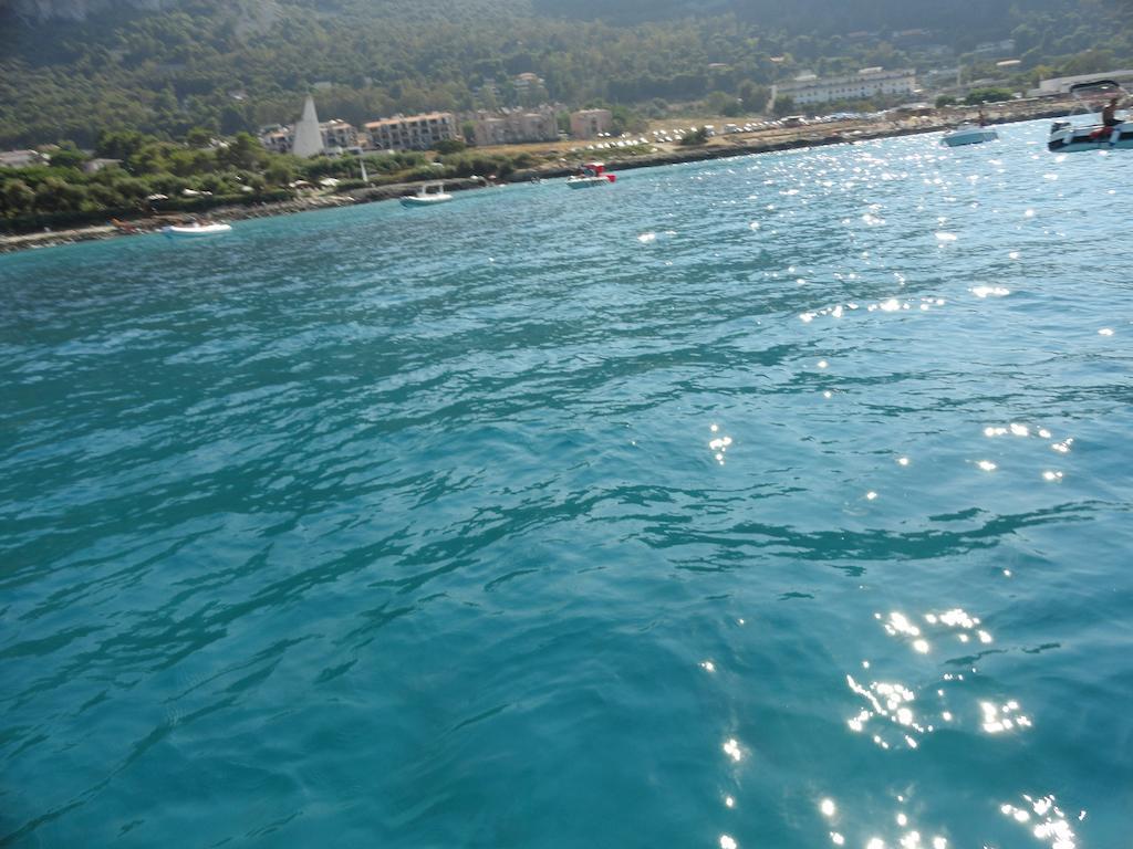 Casa Vacanze Laura Isola delle Femmine Esterno foto
