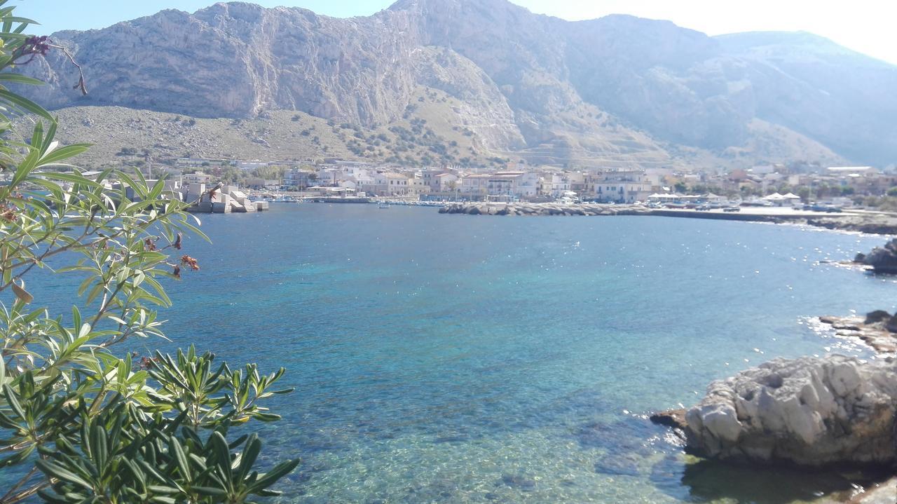 Casa Vacanze Laura Isola delle Femmine Esterno foto